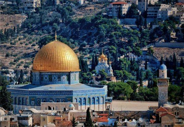 Holy Light from Jerusalem arrives in the country on a special flight